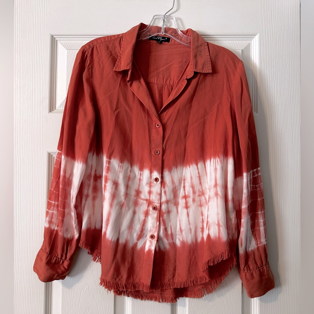 Velvet heart tie dye button down | size M